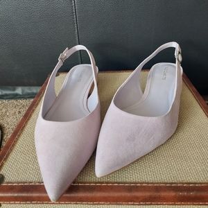 Gently used Vince Camuto Jesander Slingback